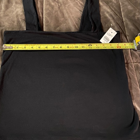 2 LOFT LINED BLACK AND WHITE SIZE MEDIUM TANK TOPS - Picture 6 of 10